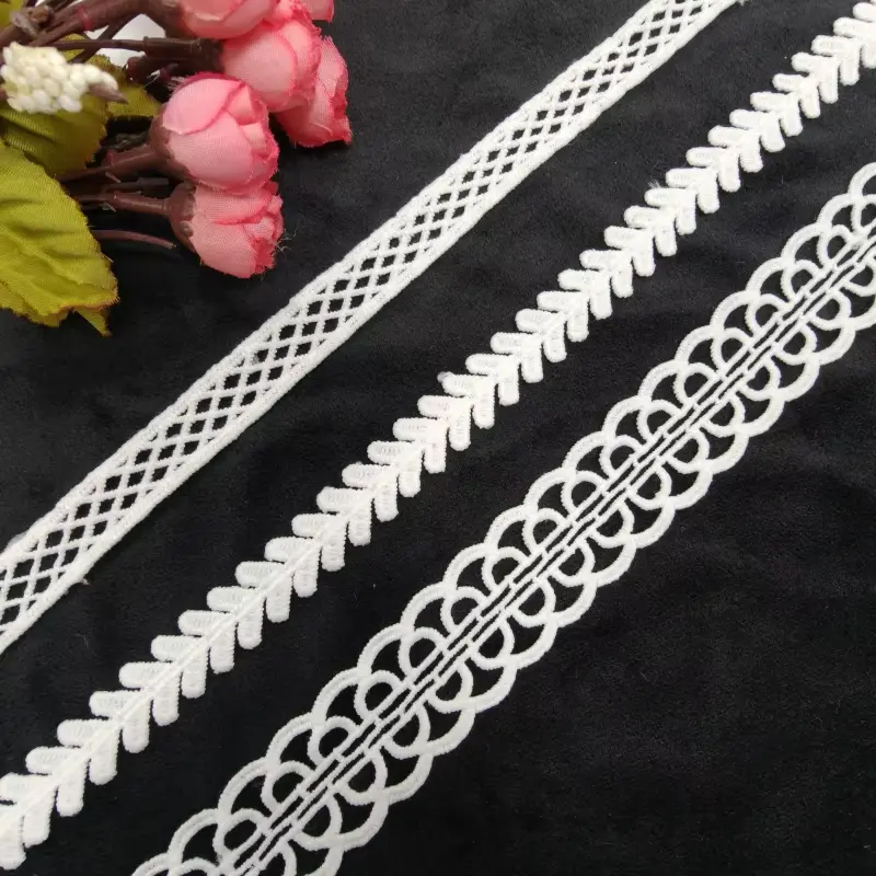 Customizable Fashionable White Milk Silk Embroidered Lace Clothing Accessories