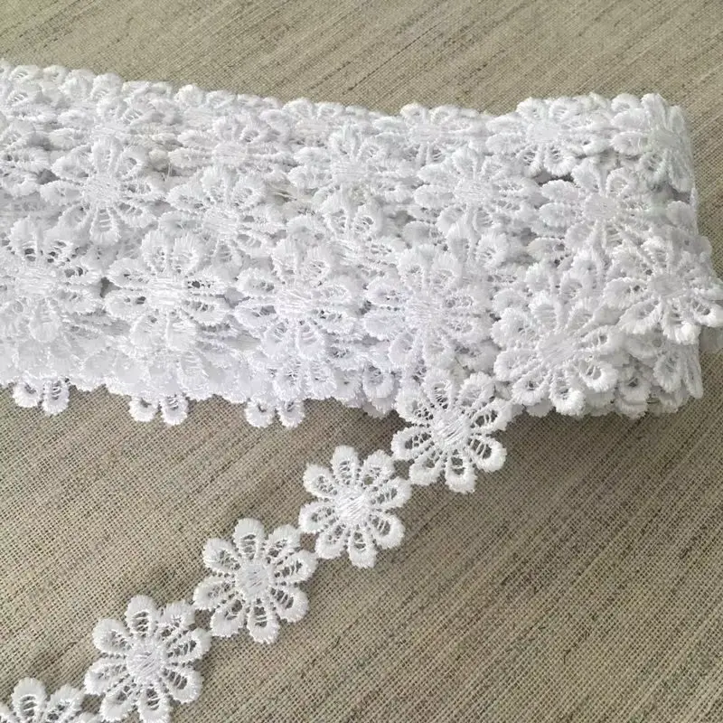 Customizable Fashionable White Milk Silk Embroidered Lace Clothing Accessories