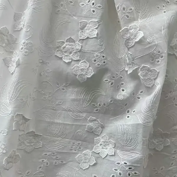 3D квітка прикрашала 100% бавовняна вишивка мереживна тканина з отворами для вушок
